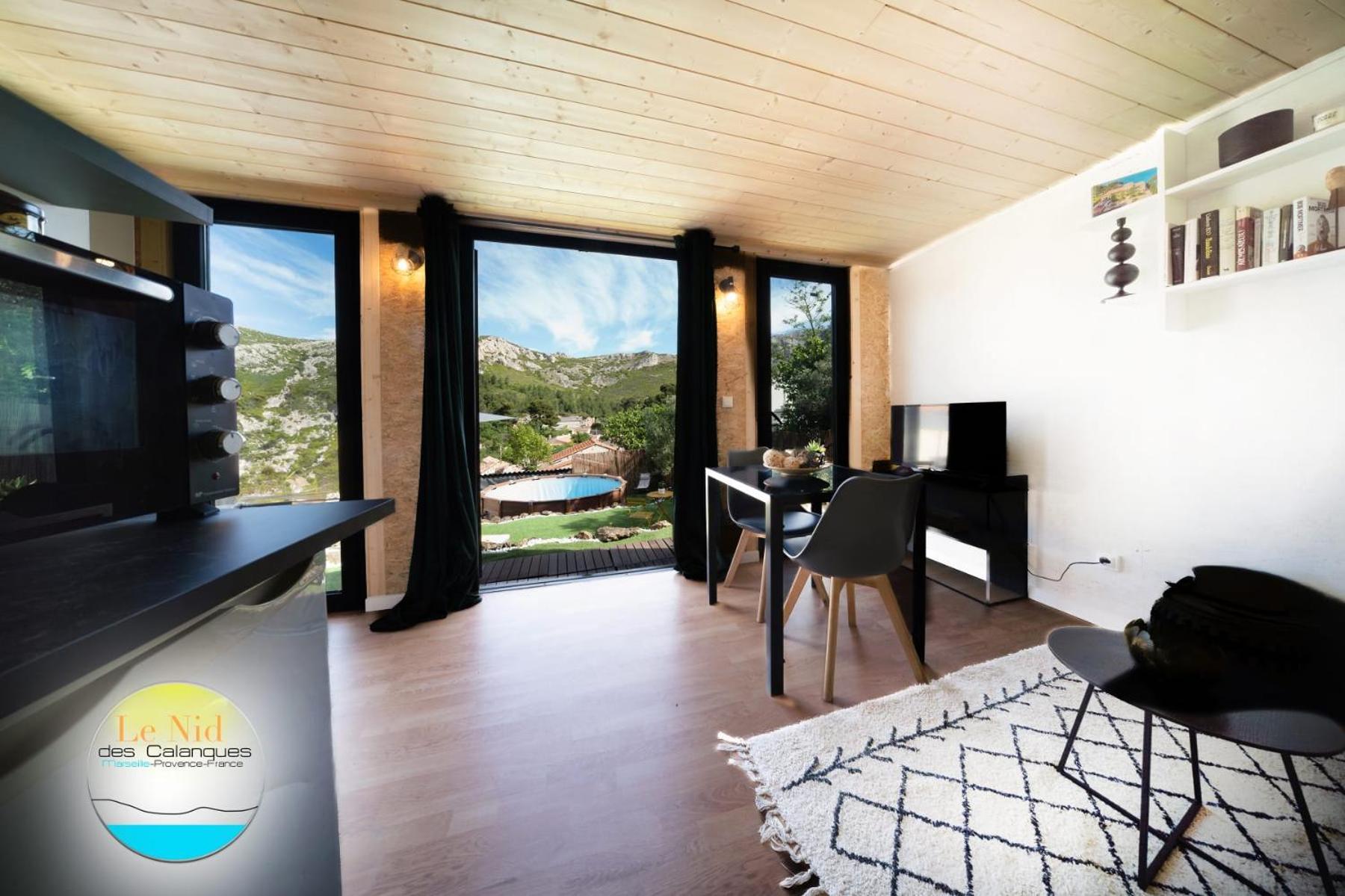 Le Nid Des Calanques Et Son Jacuzzi Apartment Marseille Exterior photo